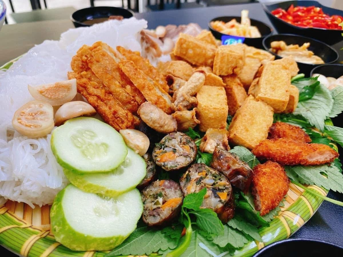 Bún Đậu Lớn