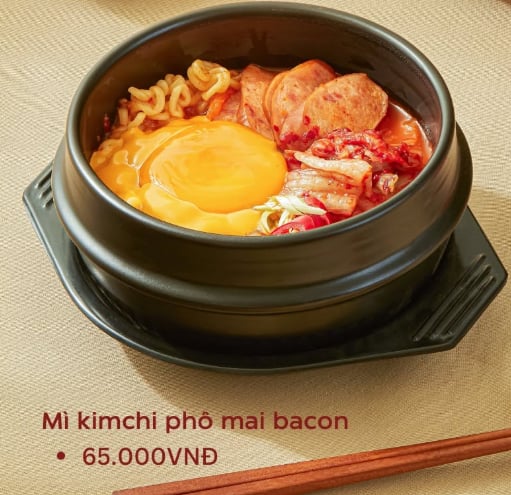 Mì kimchi phô mai bacon